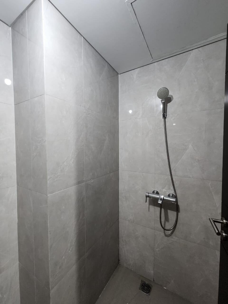 Spacious Comfortable Apartemen South Surabaya Ngoại thất bức ảnh