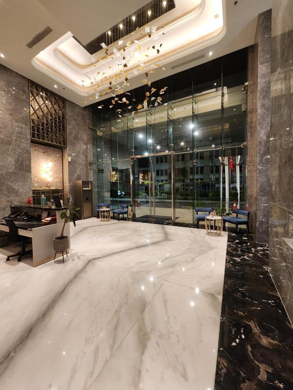 Spacious Comfortable Apartemen South Surabaya Ngoại thất bức ảnh